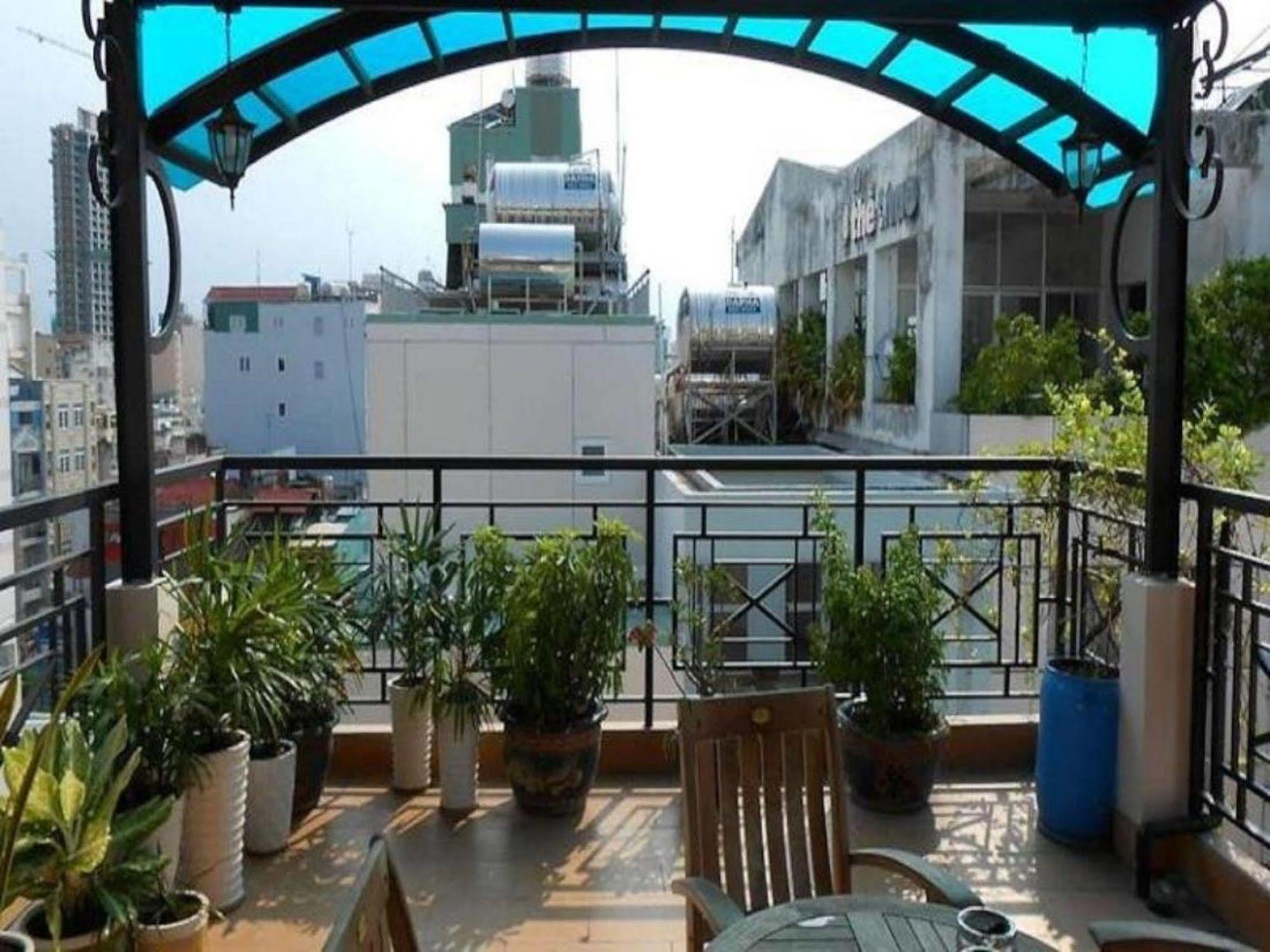 Kim Hotel Хошимин Екстериор снимка